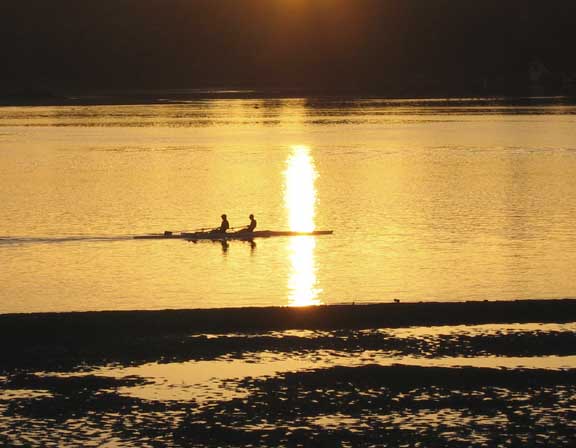 2 man shell, rowing at dawn, Willamette River, Oregon