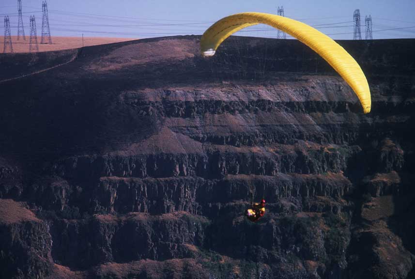 Paragliding Photos,  Rick at Cliffside
