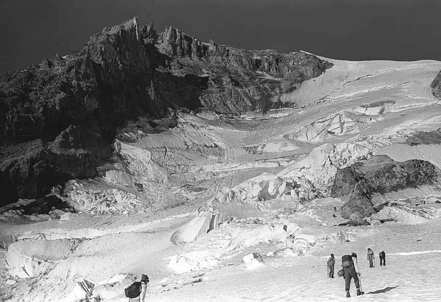 Mt. Hood, Sunshine Route, crossing the bergschrund    