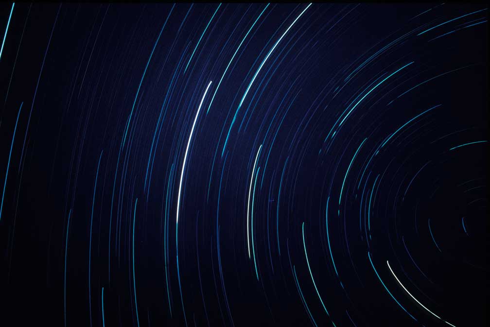 Star tracks over Yangtze River 75 miles from source